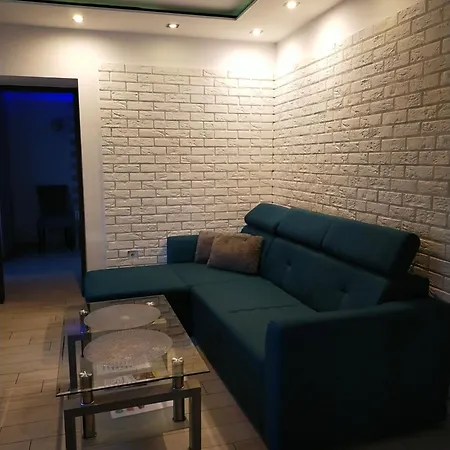 Dworcowa 5 Apartment
