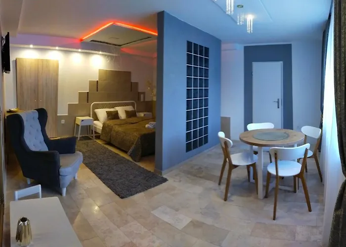 Panorama Apartment *